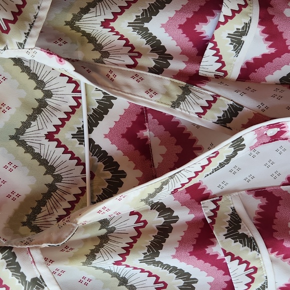 Candie's Long-Sleeved Blouse Size S Color Pink/White/Green - Picture 6 of 8